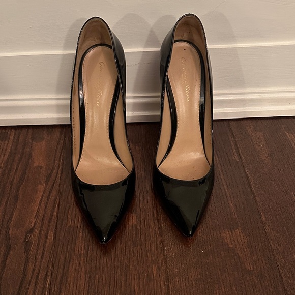Gianvito Rossi Black Patent Leather Women's Pumps - Picture 1 of 4